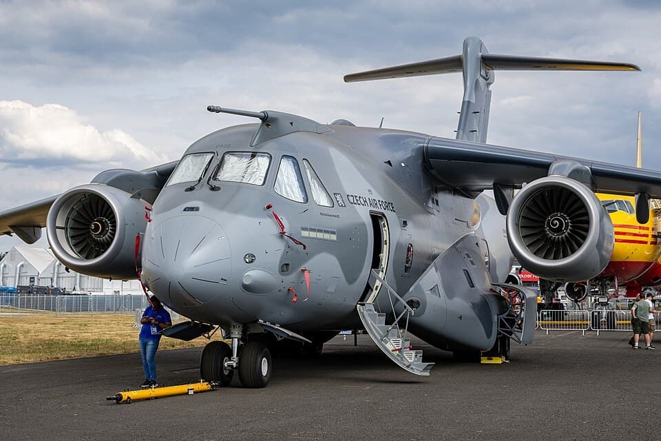 C-390 Millennium — external reference view