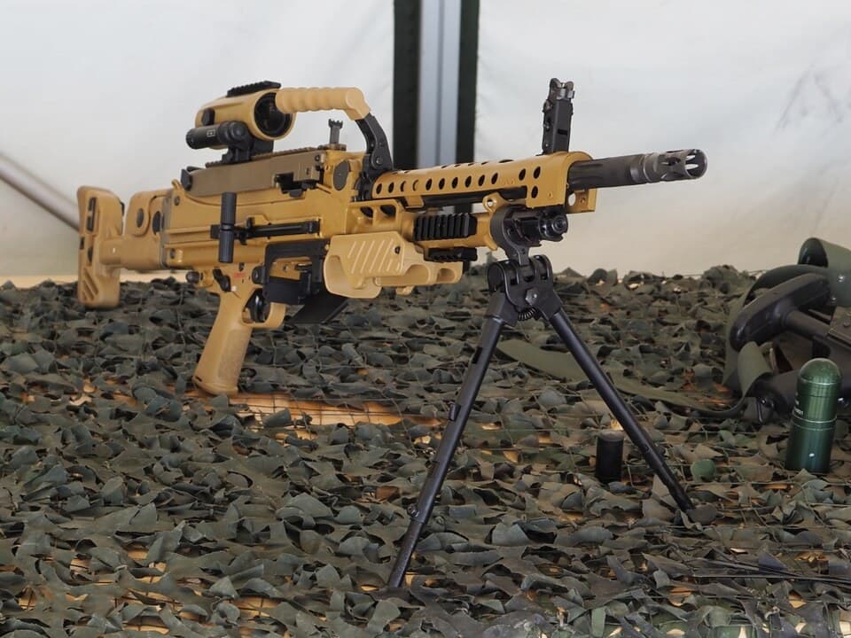 HK MG5 — external reference view