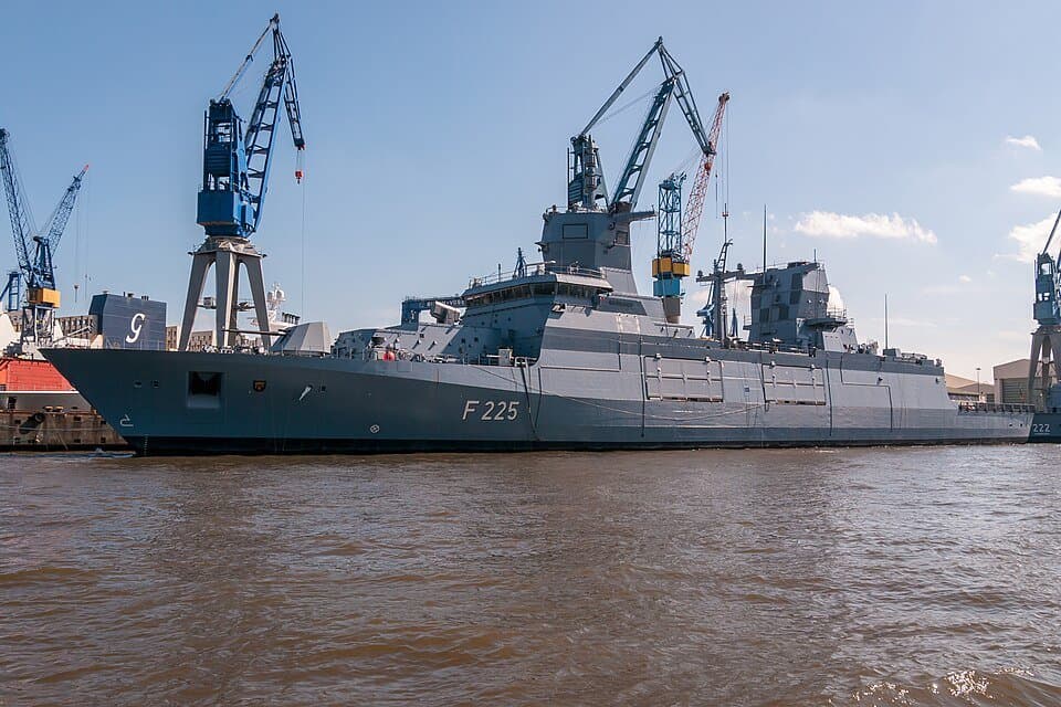 Baden-Württemberg-class frigate — licensed reference photograph