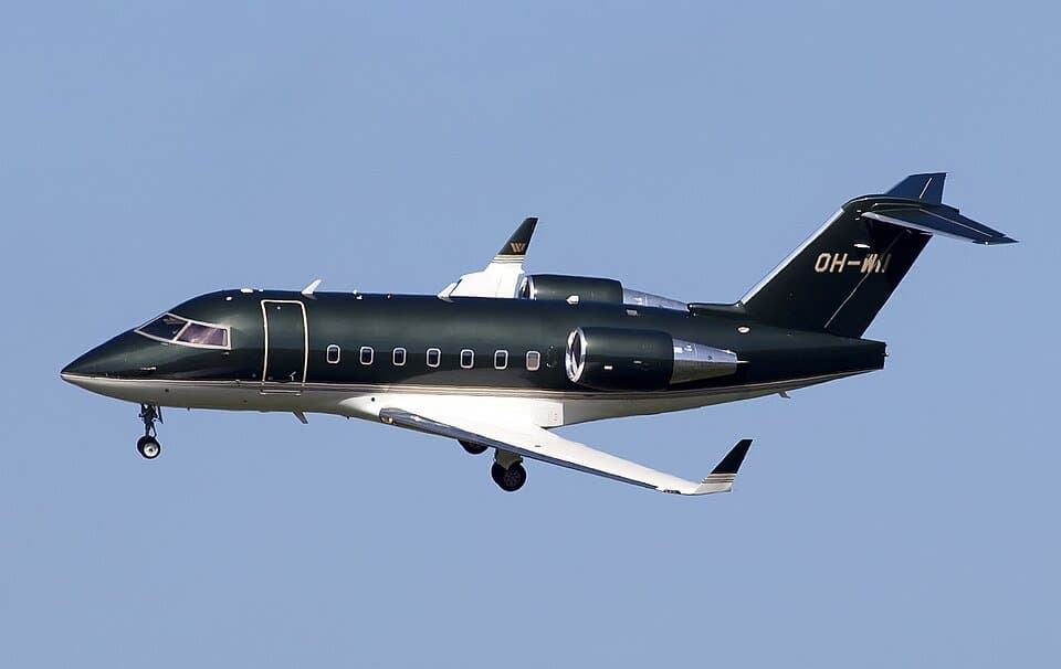 Bombardier Challenger 600 series — licensed reference photograph
