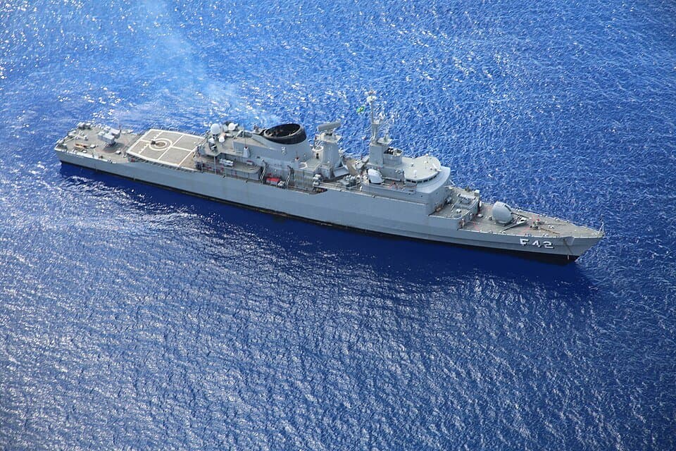 Brazilian frigate Constituição (F42) — licensed reference photograph