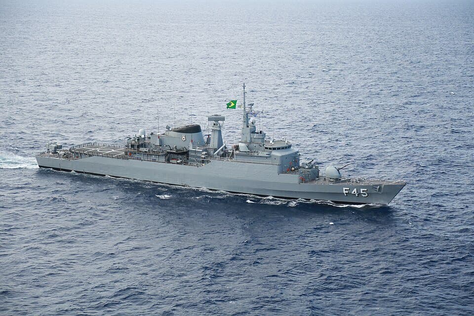 Brazilian frigate União — licensed reference photograph