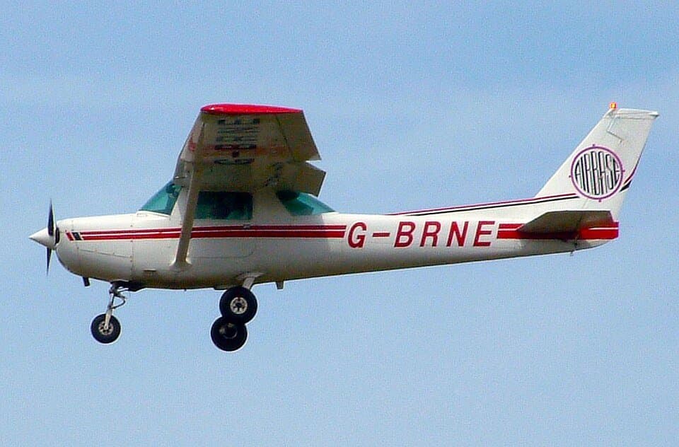 Cessna 152 — licensed reference photograph