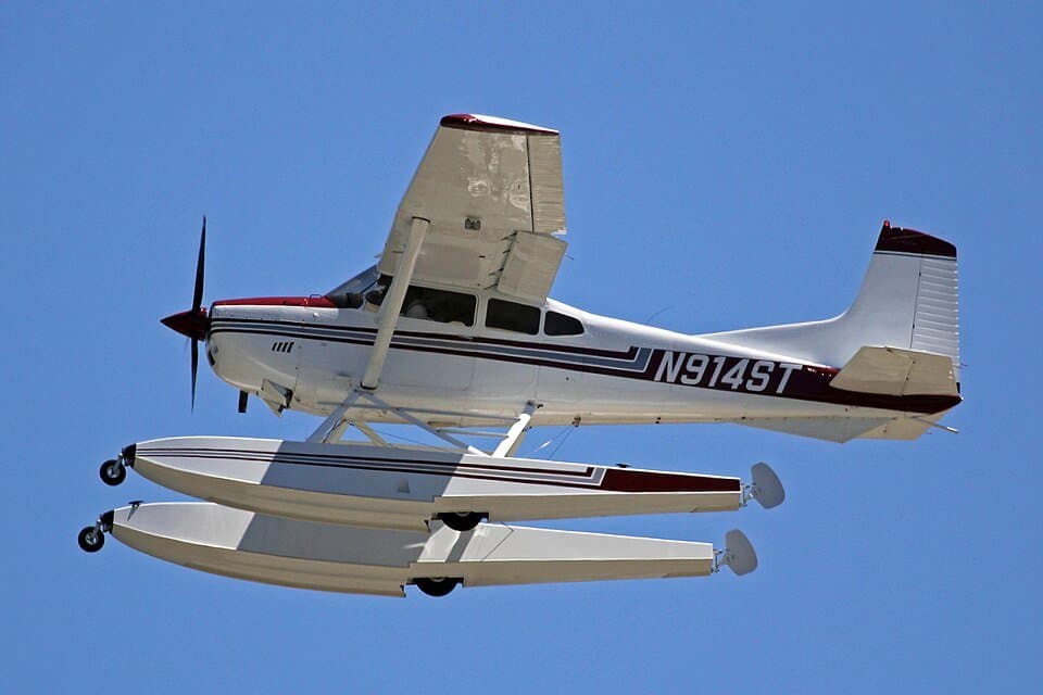 Cessna 185 Skywagon — licensed reference photograph