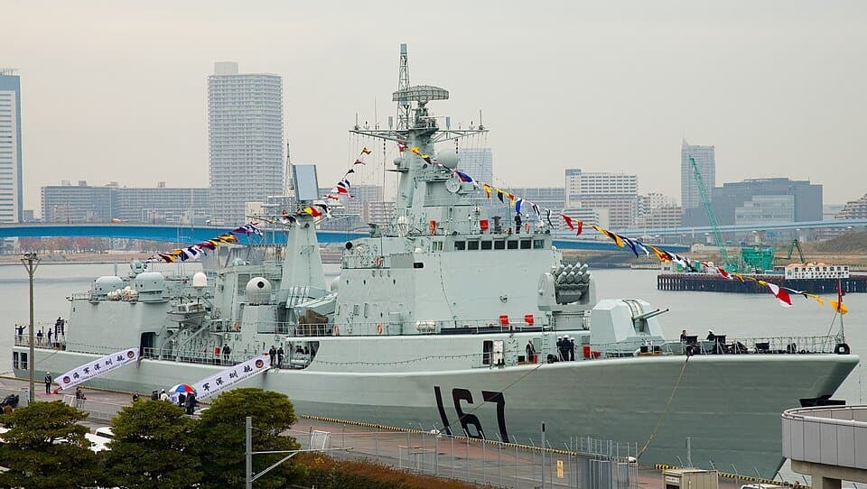 Chinese destroyer Shenzhen — licensed reference photograph