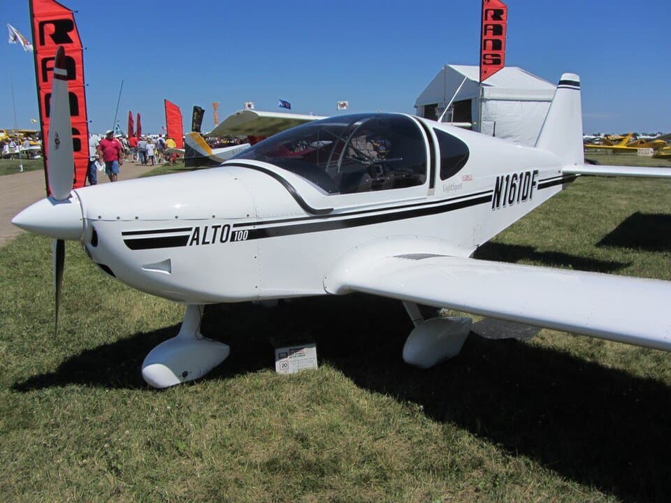 Direct Fly Alto — licensed reference photograph
