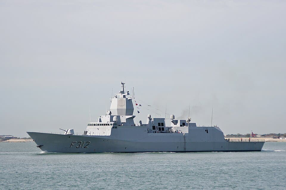 Fridtjof Nansen-class frigate — licensed reference photograph