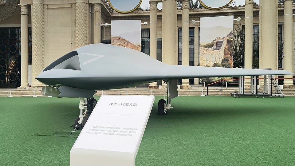 Hongdu GJ-11 — licensed reference photograph