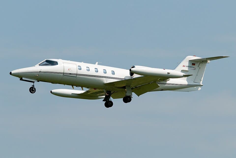 Learjet 35 — licensed reference photograph