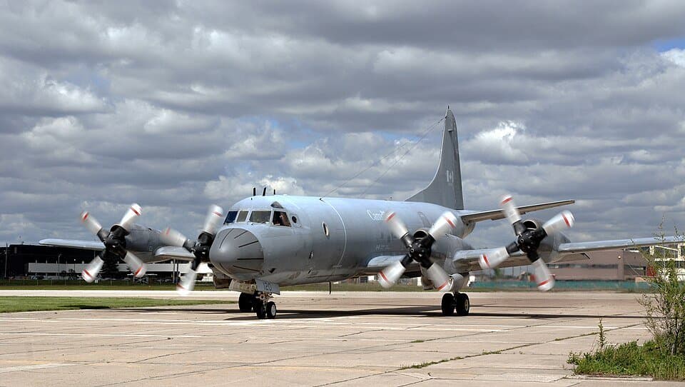 Lockheed CP-140 Aurora — licensed reference photograph