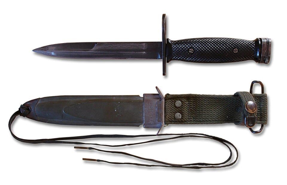 M7 bayonet — licensed reference photograph