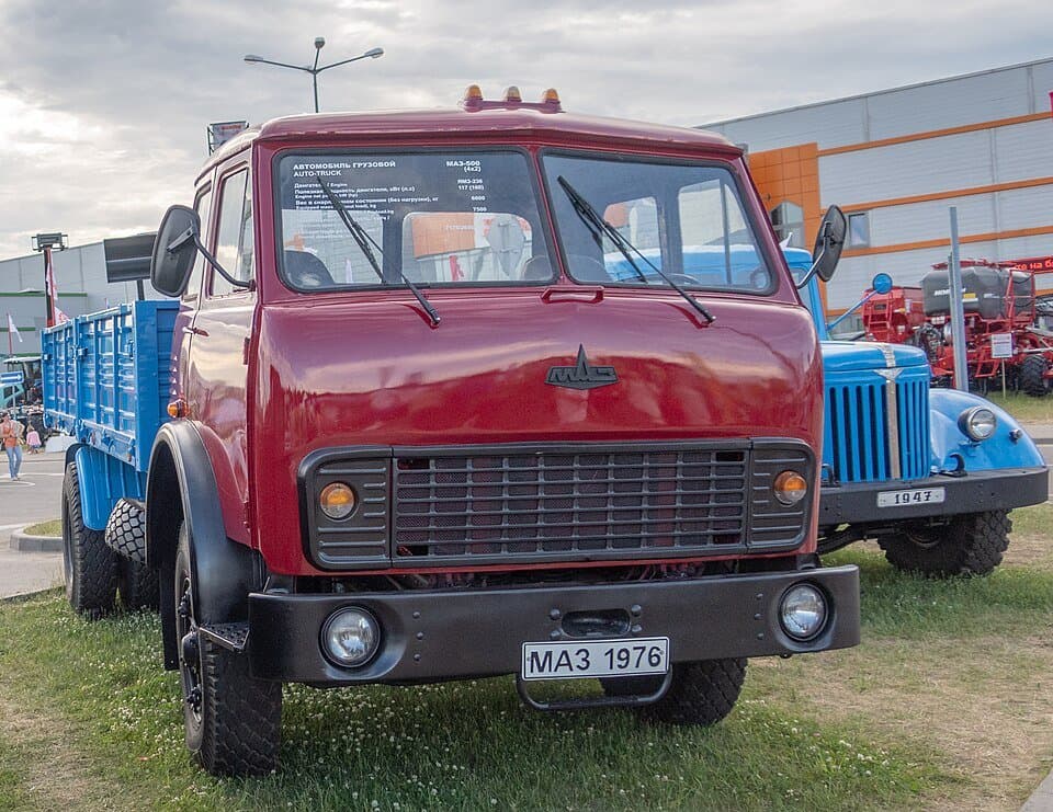 MAZ-500 — licensed reference photograph