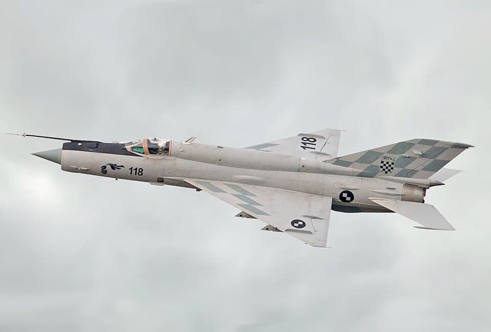 Mikoyan-Gurevich MiG-21 — licensed reference photograph