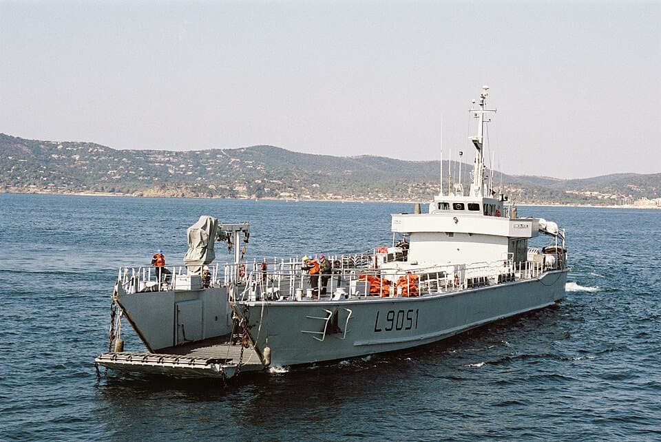 Mistral-class landing helicopter dock — licensed reference photograph