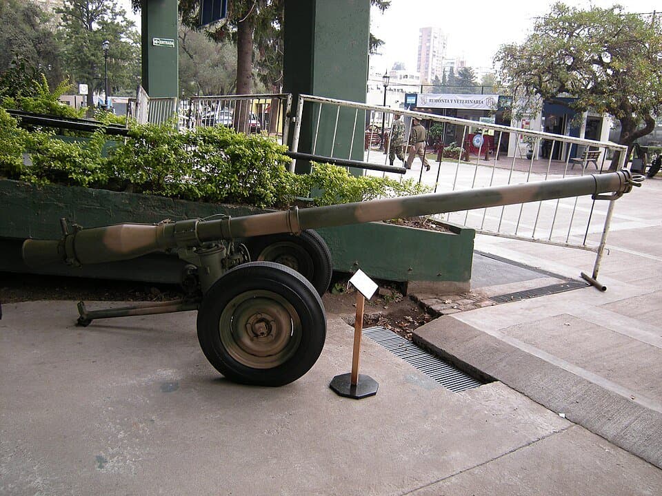 Model 1968 recoilless gun — licensed reference photograph