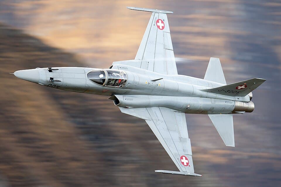 Northrop F-5 — licensed reference photograph