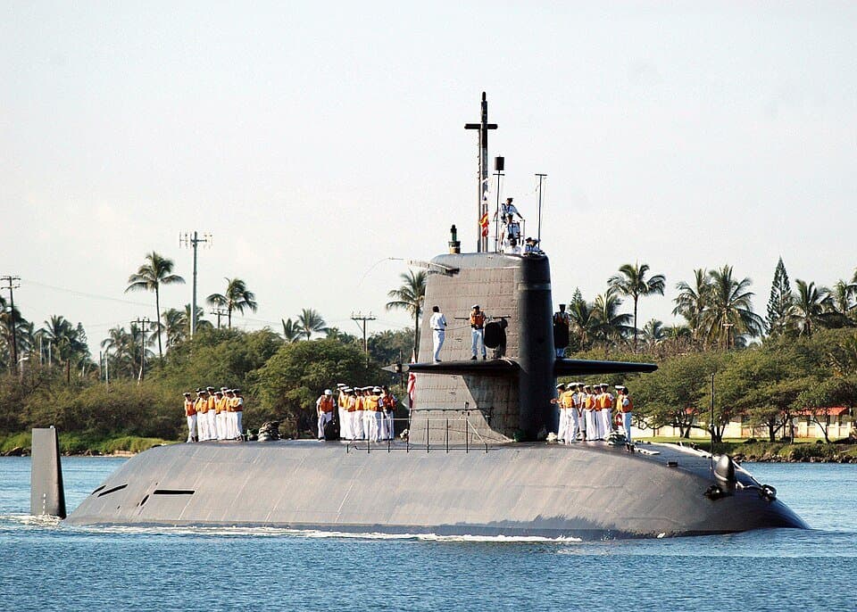 Oyashio-class submarine — licensed reference photograph
