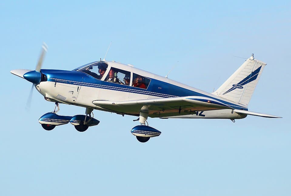 Piper PA-28 Cherokee — licensed reference photograph
