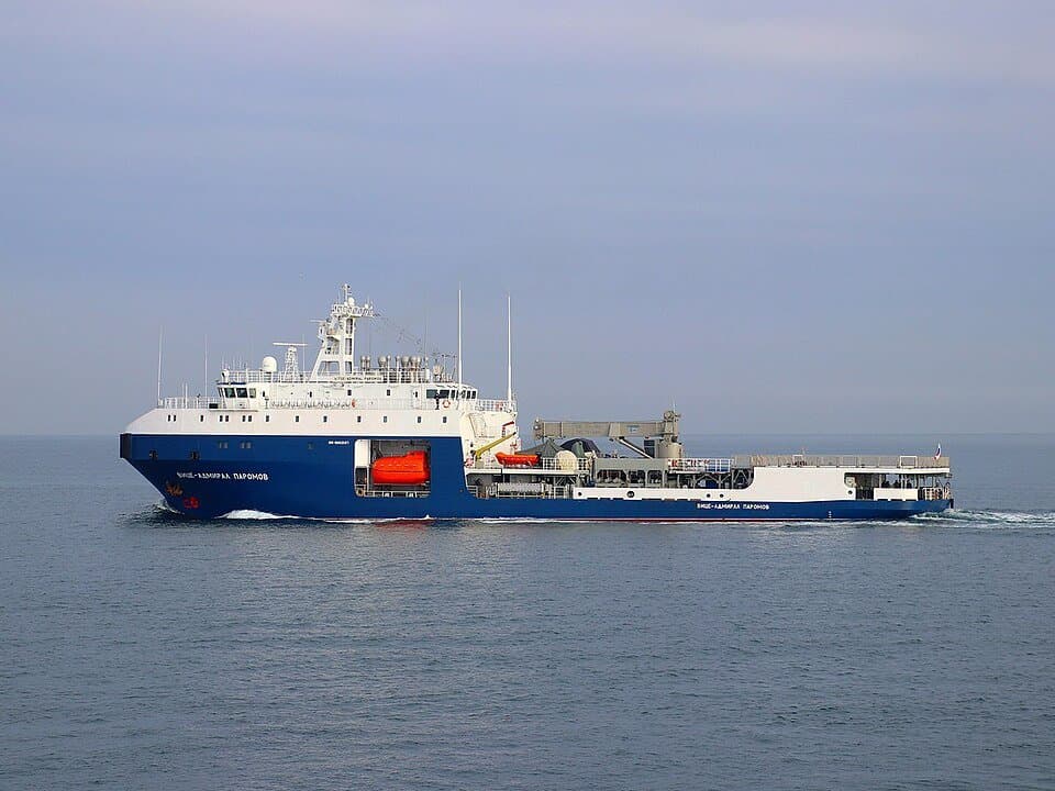 Project 03182 replenishment oiler — licensed reference photograph