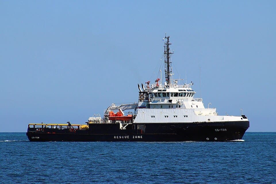 Project 22870 tugboat — licensed reference photograph