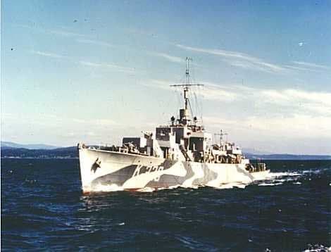 River-class frigate — licensed reference photograph