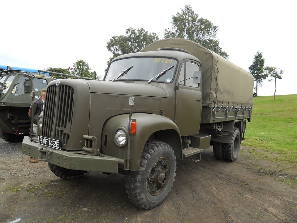 Saurer 2DM — licensed reference photograph