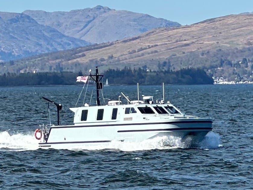 Sea-class workboat — licensed reference photograph