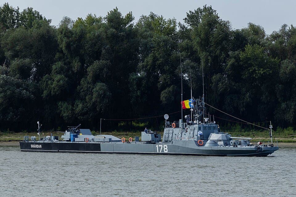 Smârdan-class river monitor — licensed reference photograph