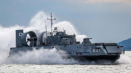 Tsaplya-class LCAC — licensed reference photograph
