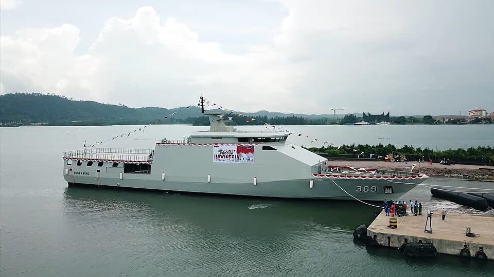 Bung Karno-class corvette — licensed reference photograph