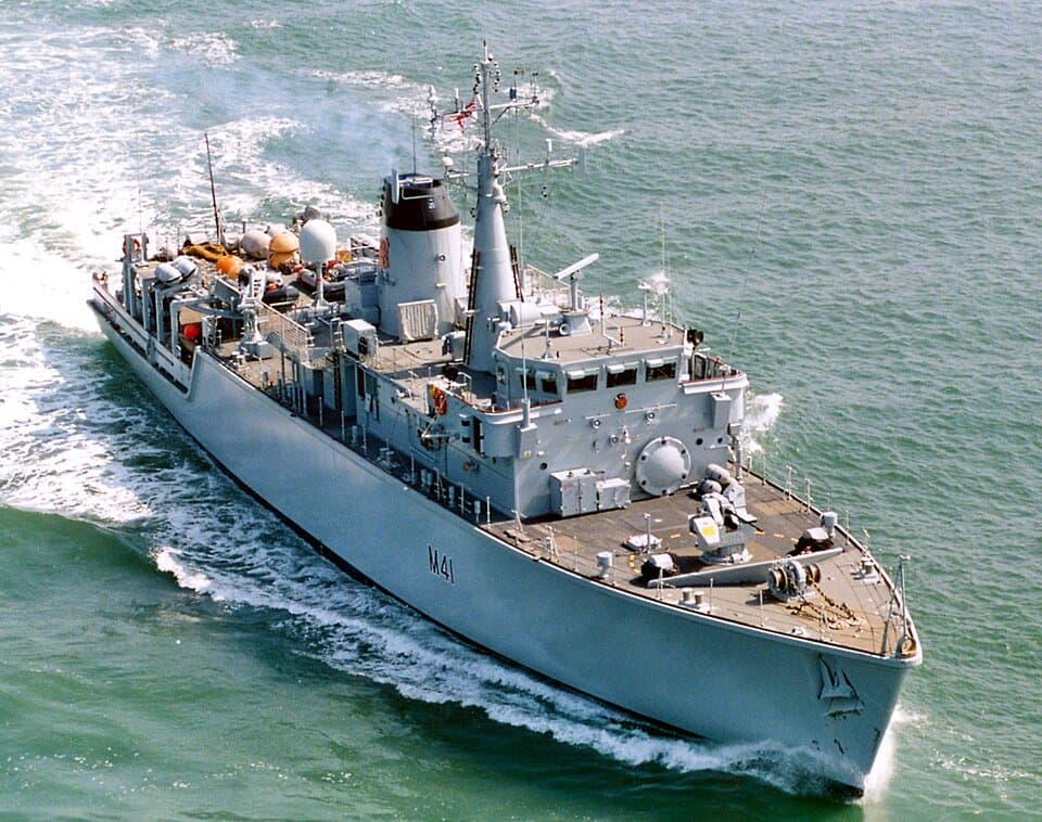 Hunt-class mine countermeasures vessel — licensed reference photograph