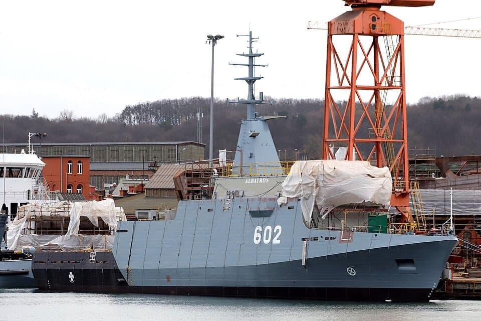 Kormoran 2-class minehunter — licensed reference photograph