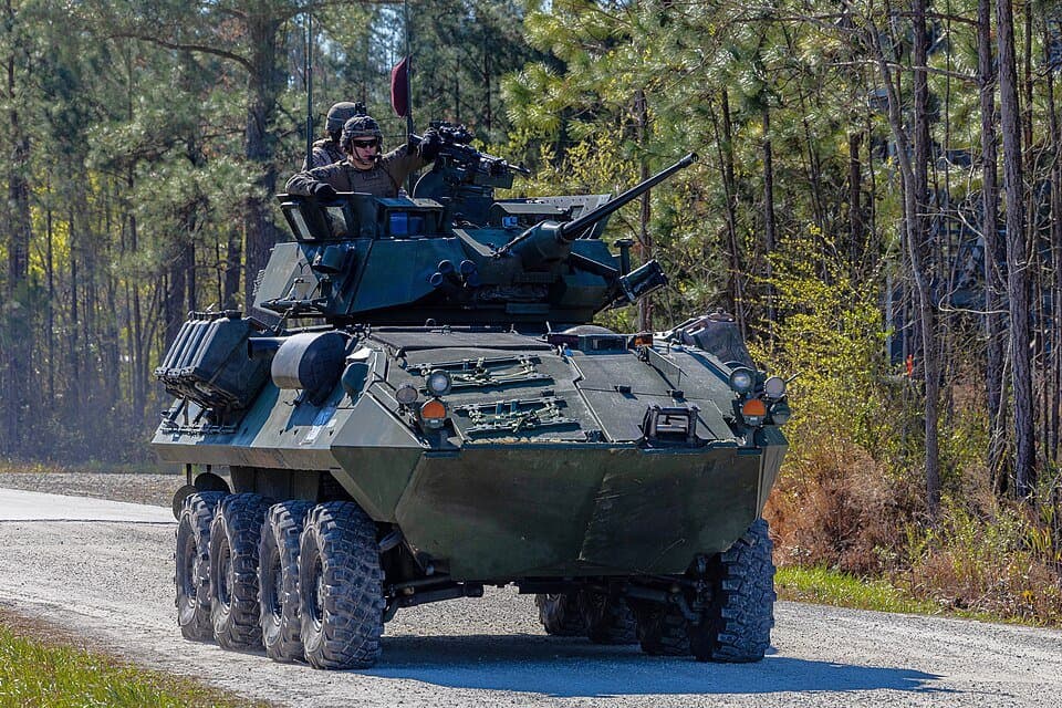 LAV-25 — licensed reference photograph