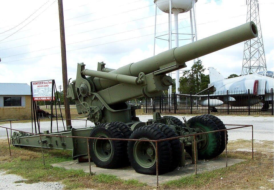 M115 howitzer — licensed reference photograph