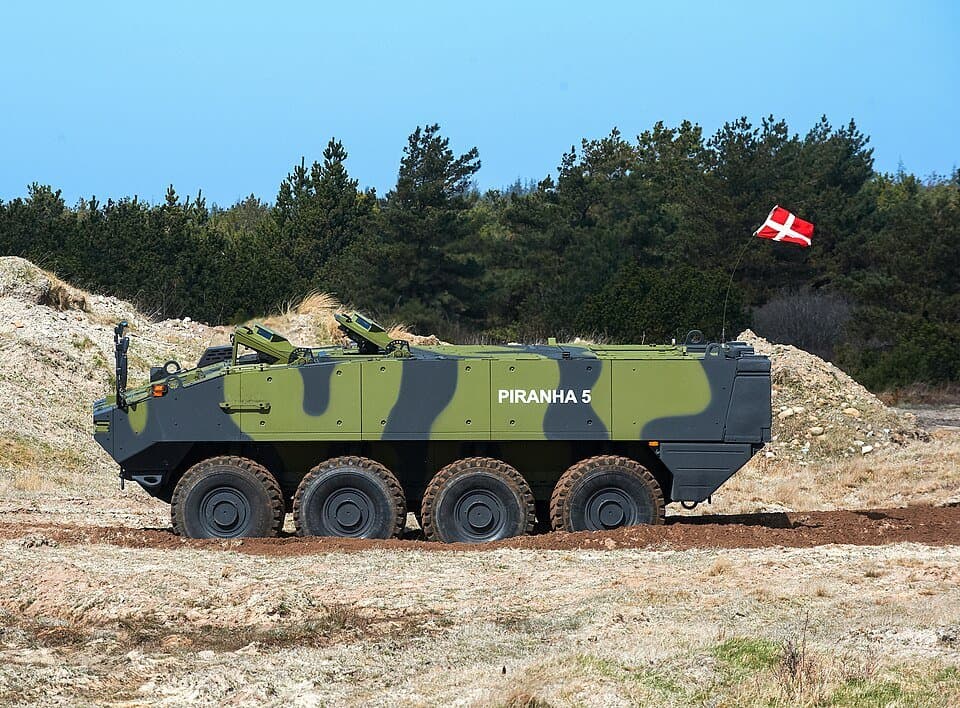 Mowag Piranha V — licensed reference photograph