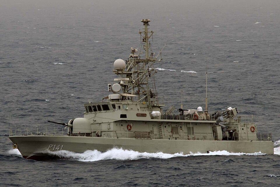 Mubarraz-class fast attack craft — licensed reference photograph