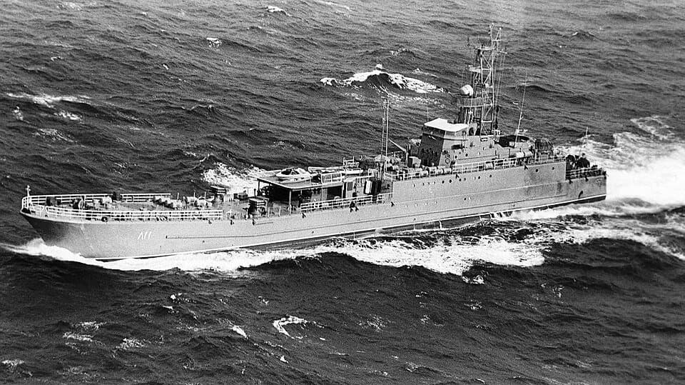 Polnocny-class landing ship — licensed reference photograph