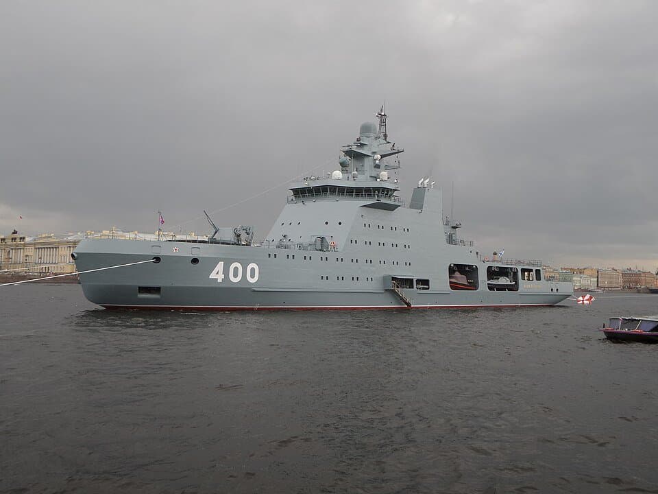 Project 23550 patrol ship — licensed reference photograph