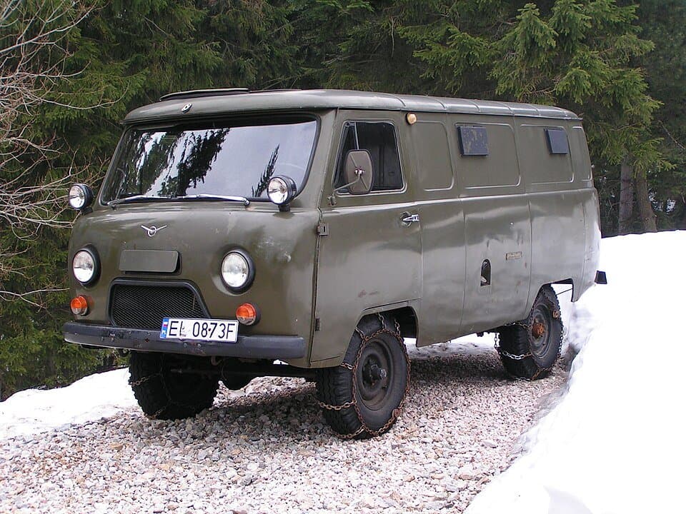 UAZ-452 — licensed reference photograph