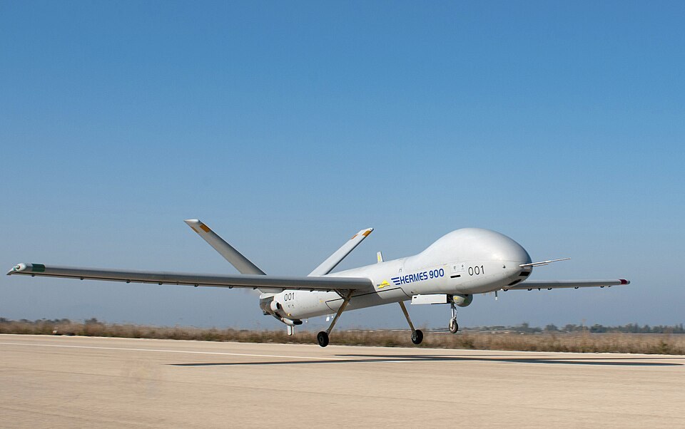 Hermes 900 — external reference view