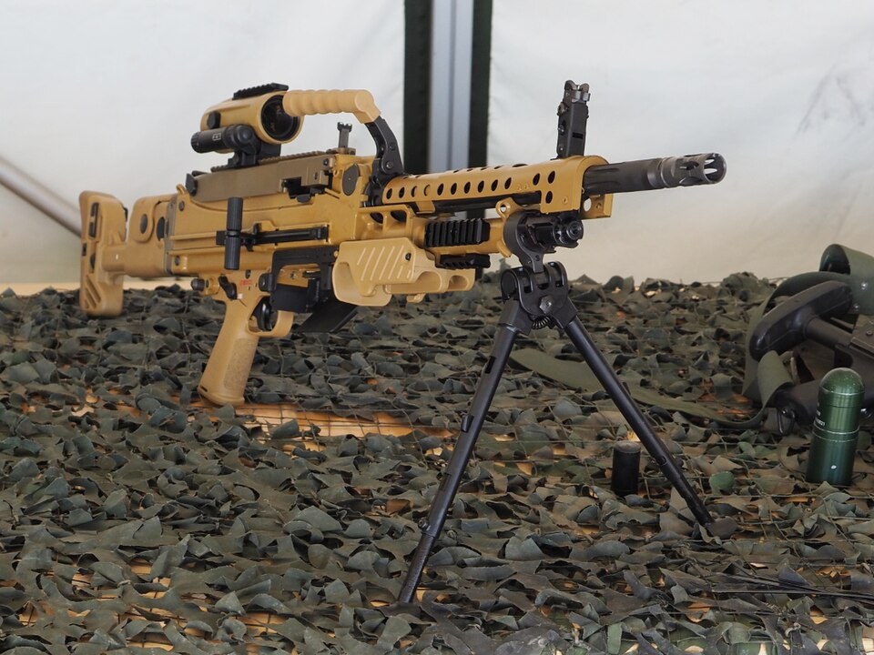 HK MG5 — external reference view