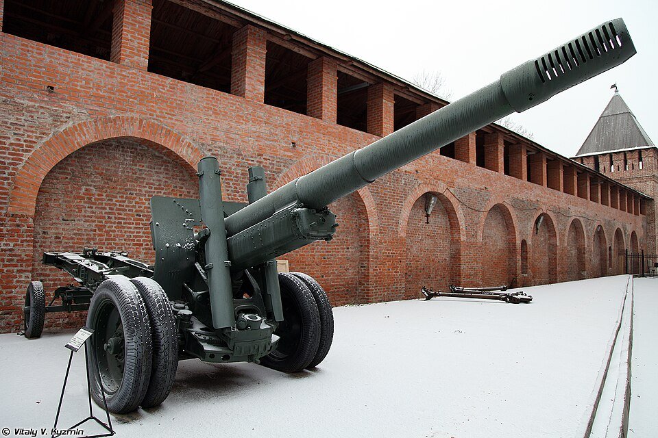 152 mm howitzer-gun M1937 (ML-20) — licensed reference photograph