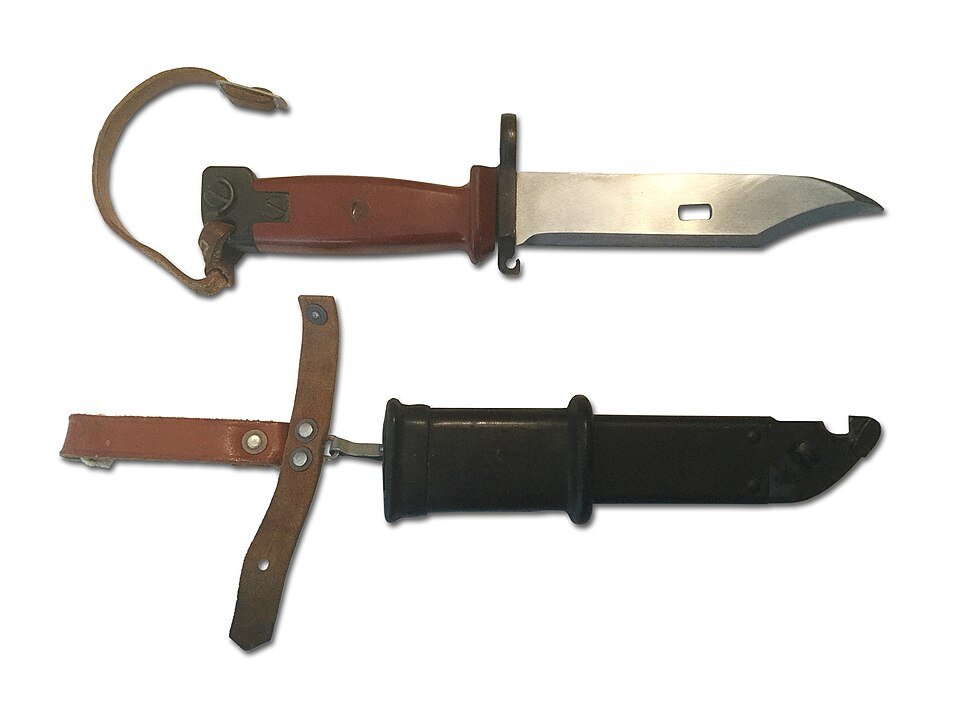 6KH4 bayonet — licensed reference photograph