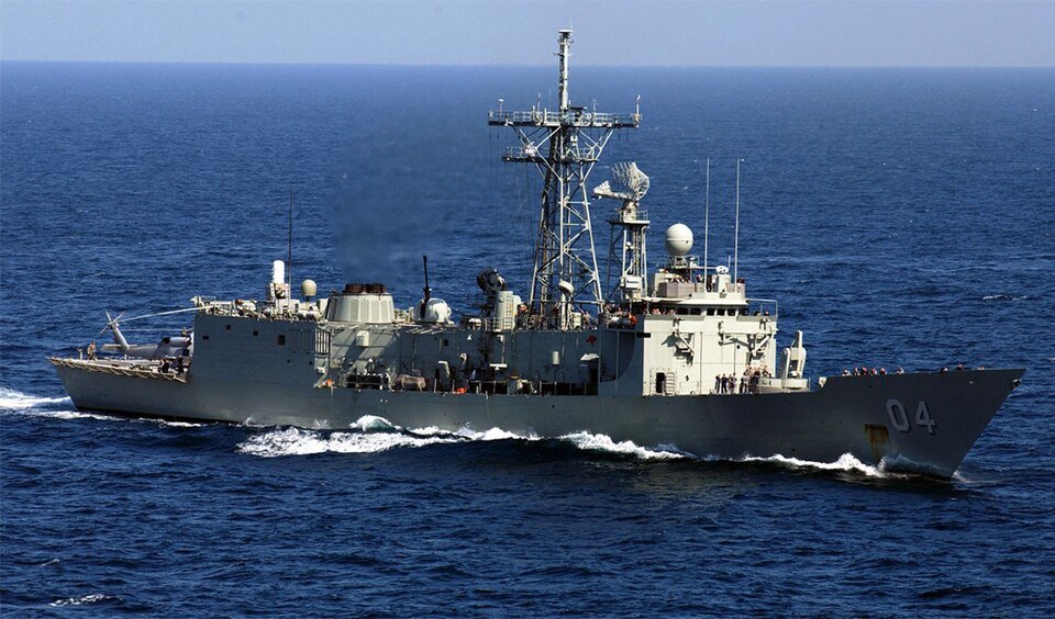 Adelaide-class frigate — licensed reference photograph