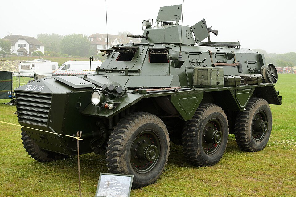 Alvis Saracen — licensed reference photograph