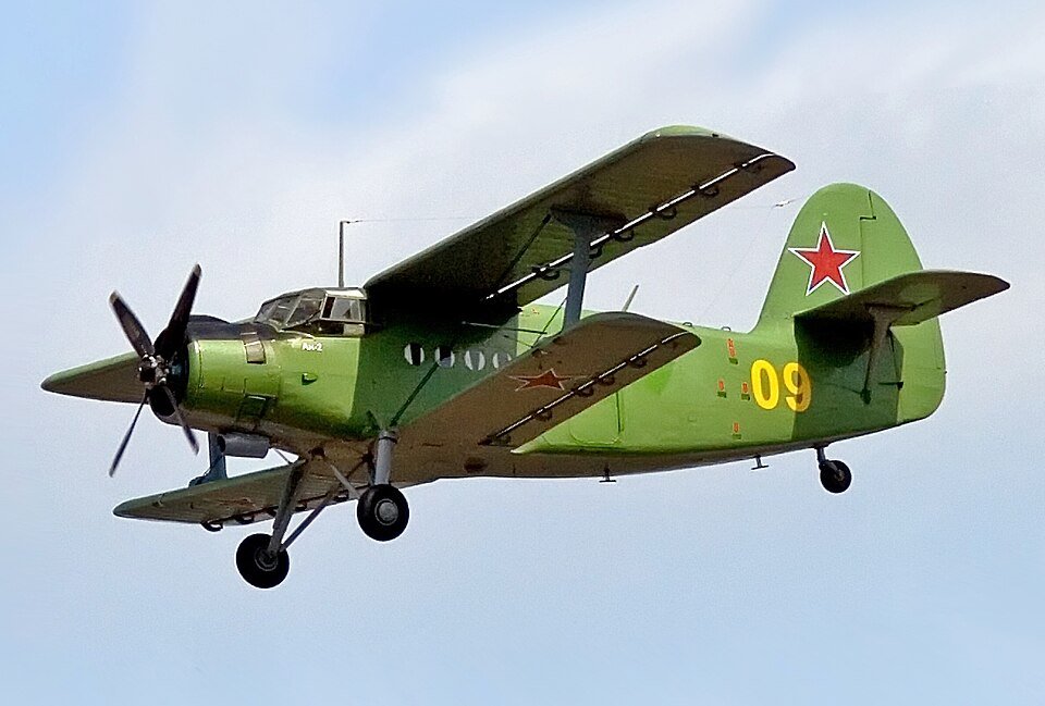 Antonov An-2 — licensed reference photograph