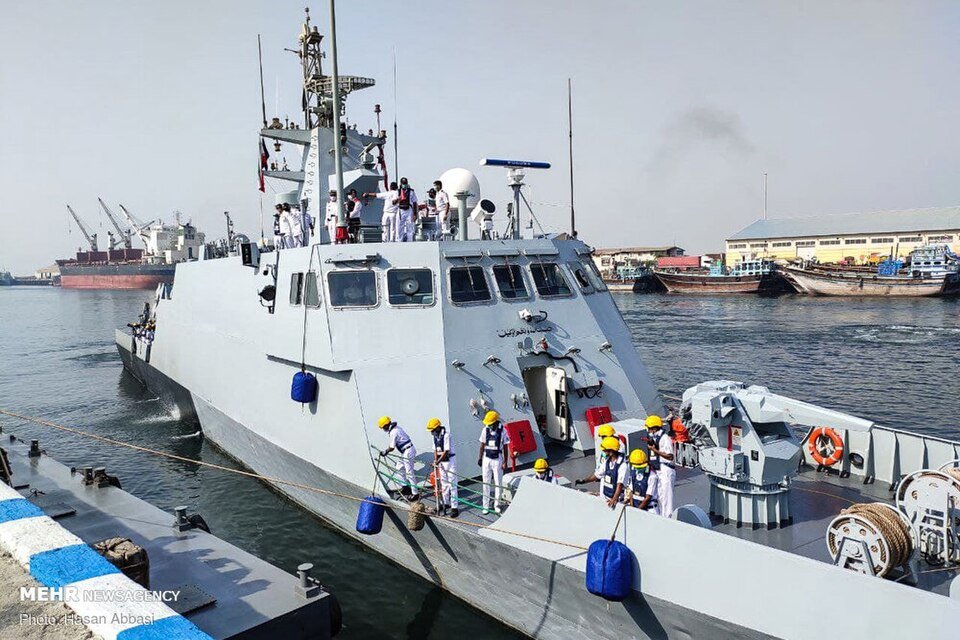 Azmat-class fast attack craft — licensed reference photograph