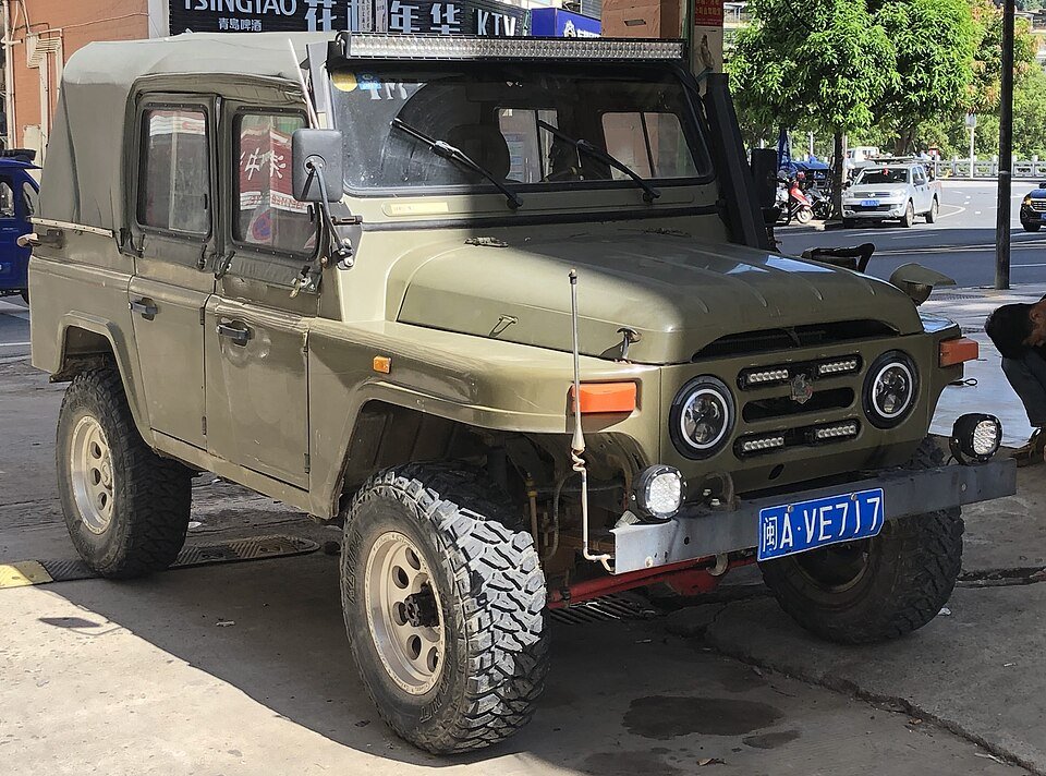 BAW BJ212 — licensed reference photograph
