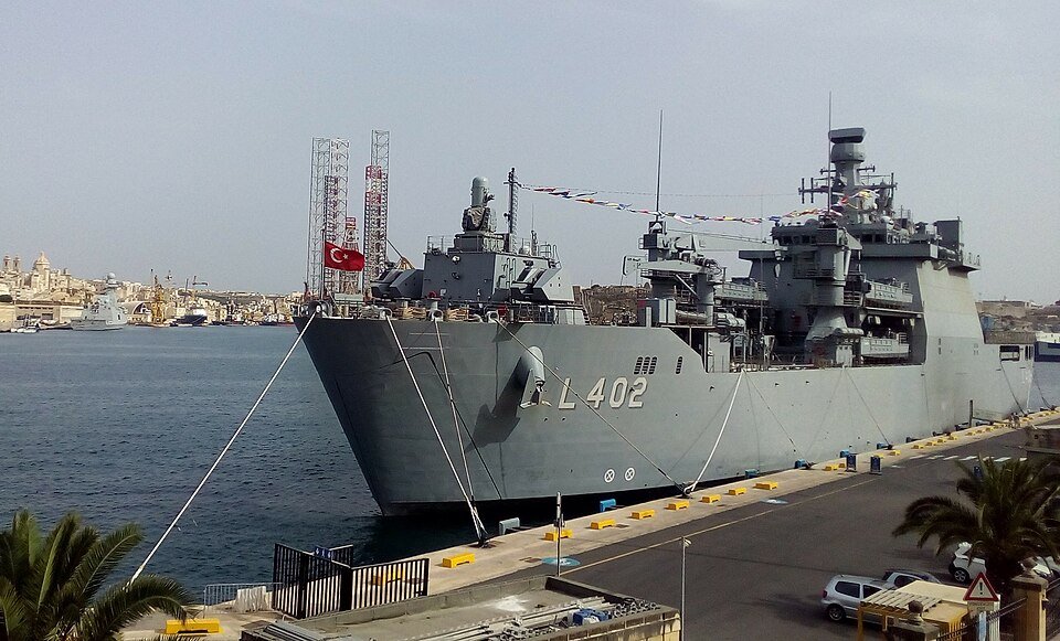 Bayraktar-class tank landing ship — licensed reference photograph
