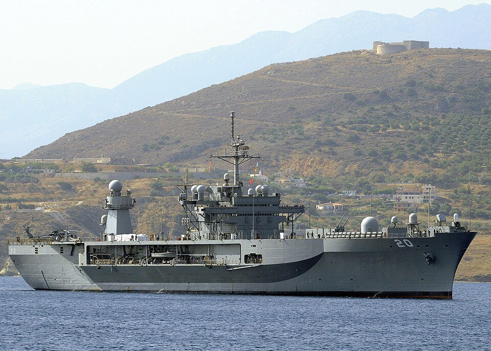 Blue Ridge-class command ship — licensed reference photograph